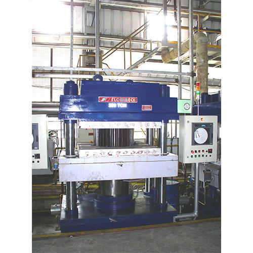 Hydraulic Solid Tyre Molding Press (1200 Ton capacity)