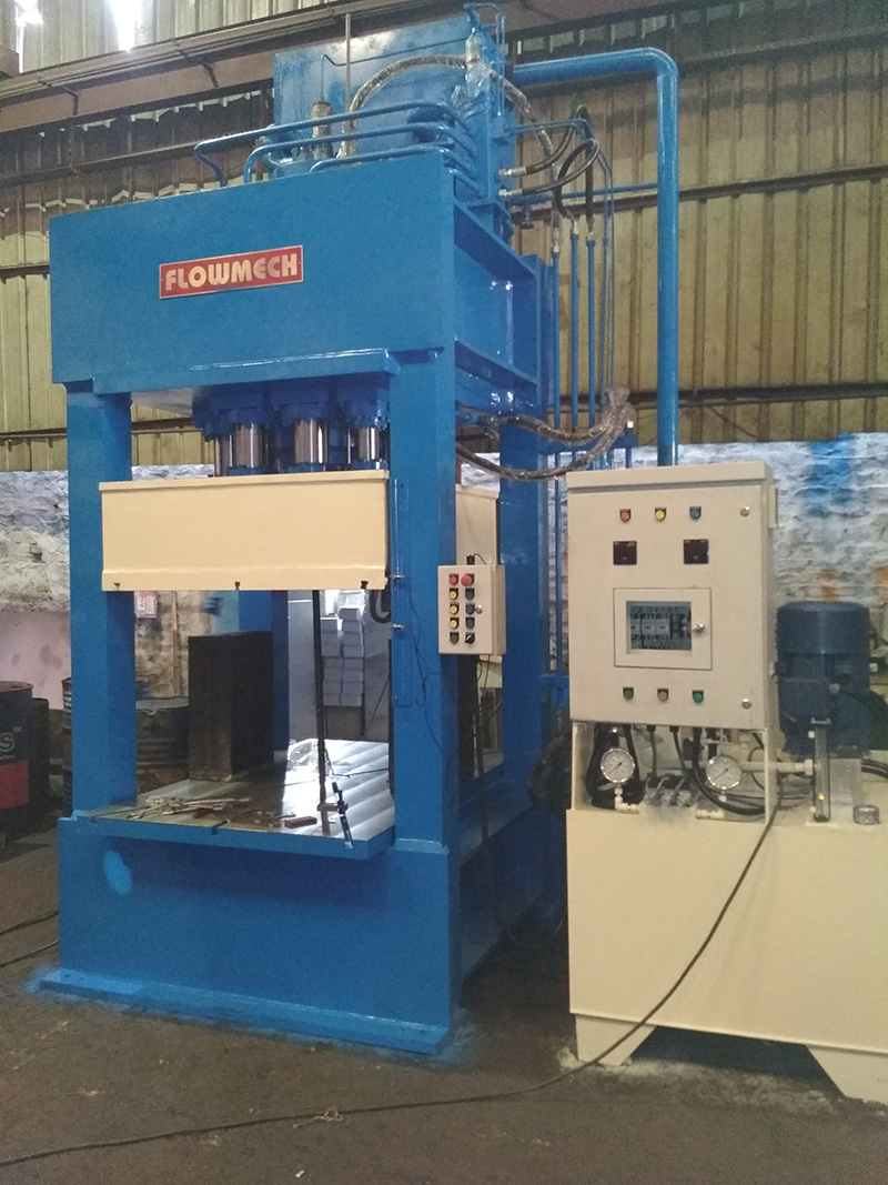 600TON SOLID COLUMN TYPE HYDRAULIC PRESS (MODEL NO.-1523)