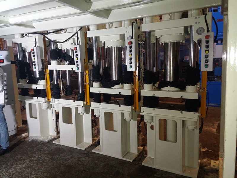 60TON PILLAR TYPE HYDRAULIC COMPRESSION PRESS (MODEL NO.-1642)