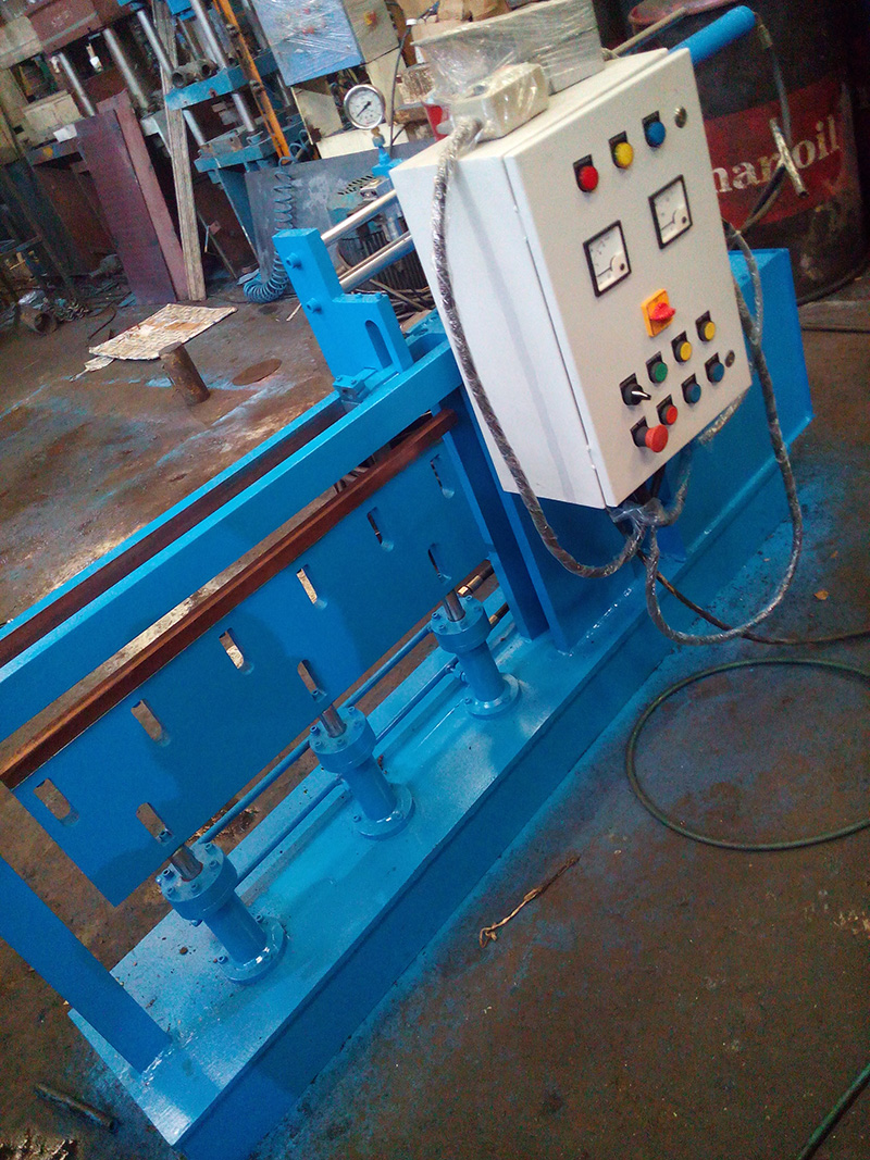 ARGON WELDING HYDRAULIC PRESS (MODEL NO.-1532)